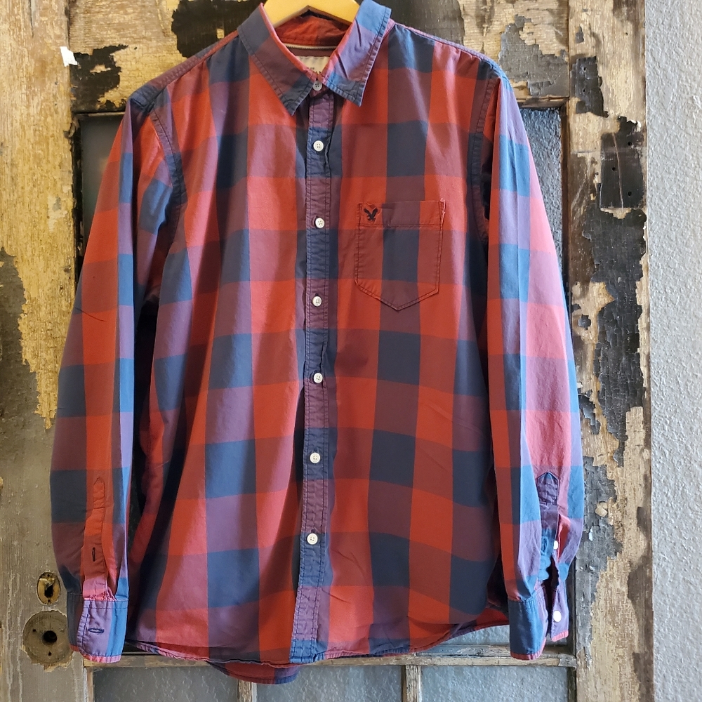 American Eagle Outfitters red blue plaid s…